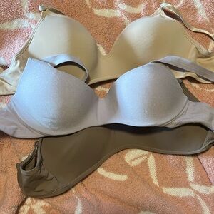 Set of three bras